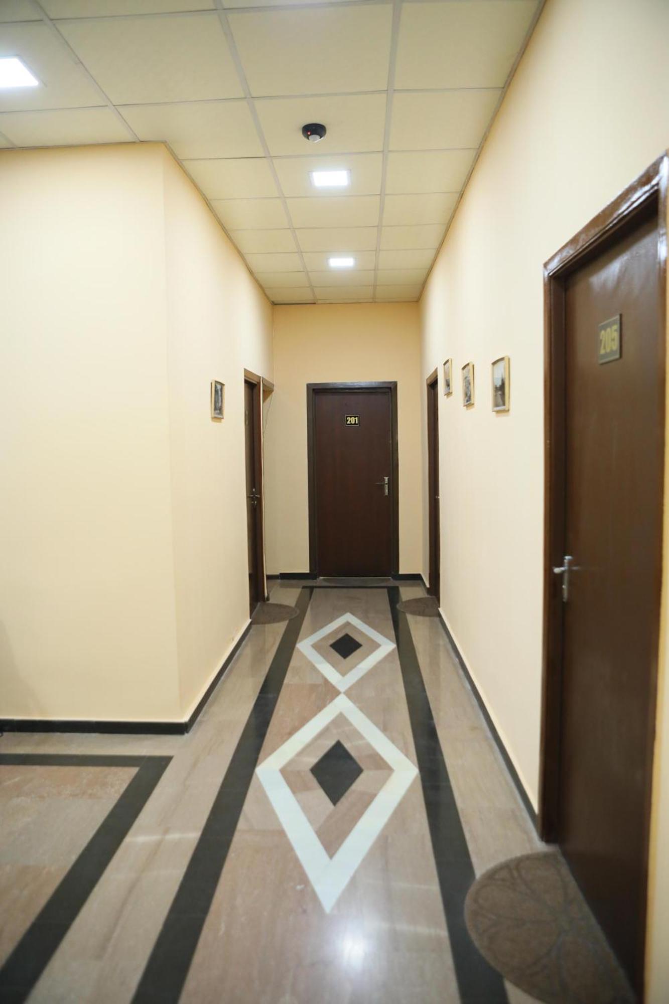 Elko Hotel Erévan Extérieur photo