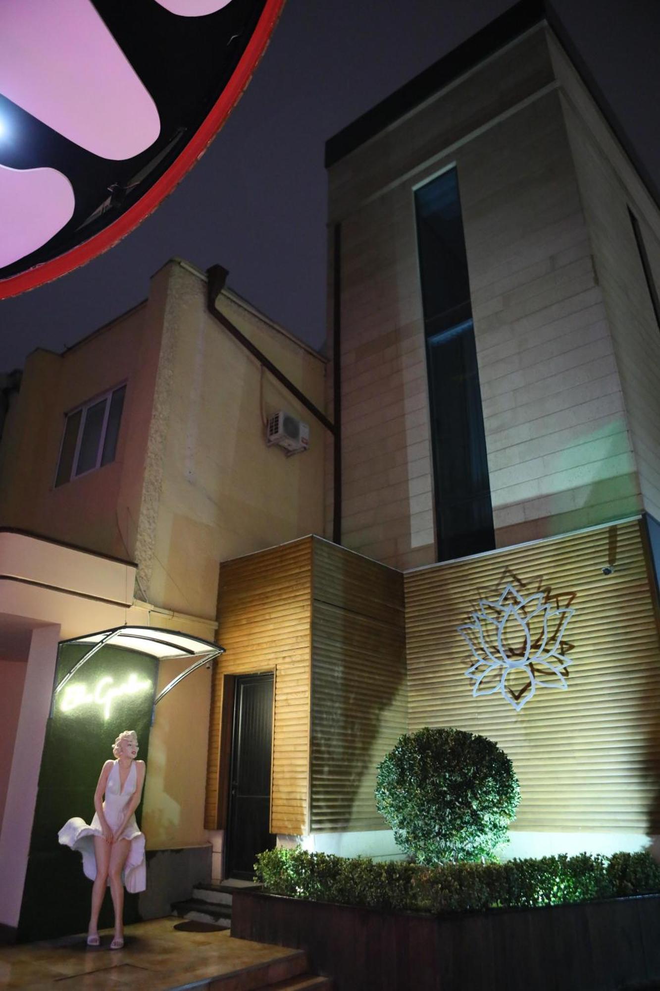 Elko Hotel Erévan Extérieur photo